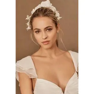 BHLDN | Accessories | Bhldn Gaios Renea Halo Floral Hair  display picture 2